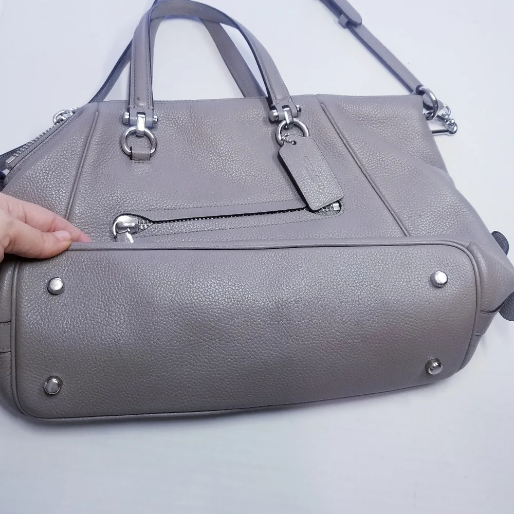 Coach excellent refer